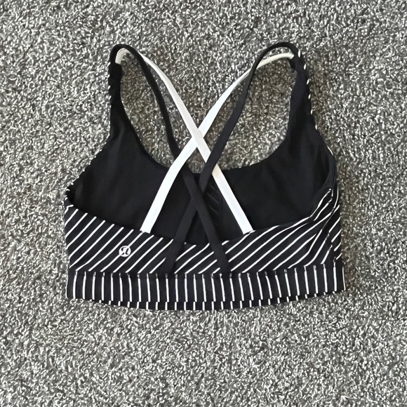 Lululemon Athletica Black and White Striped Sports Bra - Picture 3 of 5